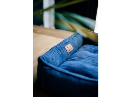 Фото - лежаки, матрасы, коврики и домики Harley & Cho DREAMER VELVET DENIM лежак для собак (вельвет), синий