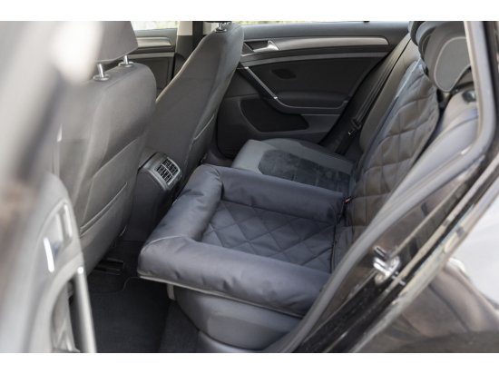 Фото - аксесуари в авто Trixie Car Seat подушка-автокрісло для собак (13205)