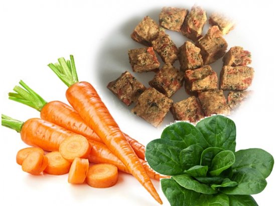 Фото - ласощі Gimdog Superfood мясные кубики для собак Курица с морковью и шпинатом