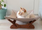 Фото - спальные места, лежаки, домики PetJoy Гамак-лежак для кота, коричневый / бежевый