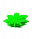Фото - іграшки SodaPup (Сода Пап) Colorado Maple (Marijuana) Leaf іграшка для собак КЛЕНОВИЙ ЛИСТ (МАРІХУАНА), зелений